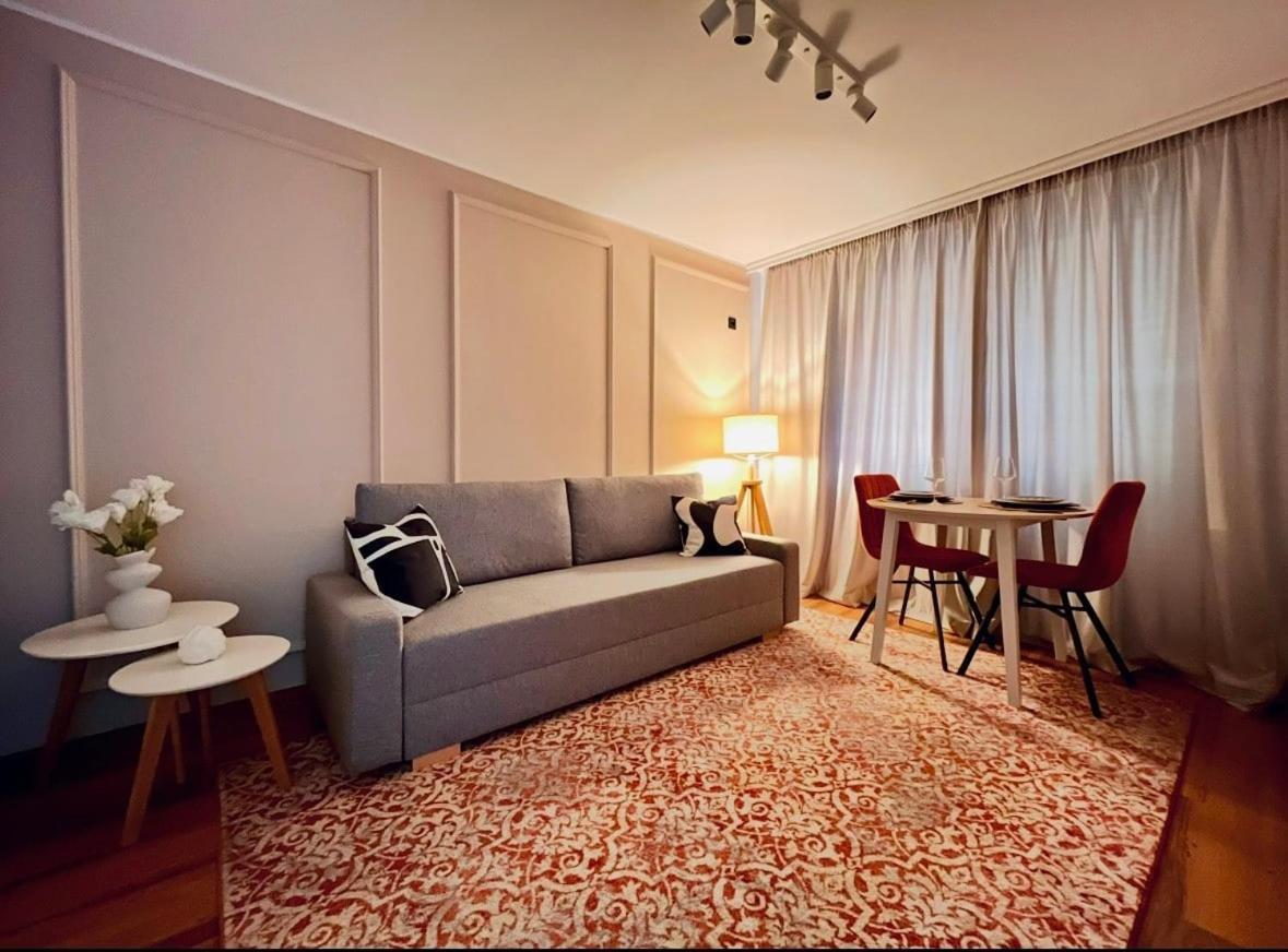 Dorobanti Unique Designed Apartament Bucureşti